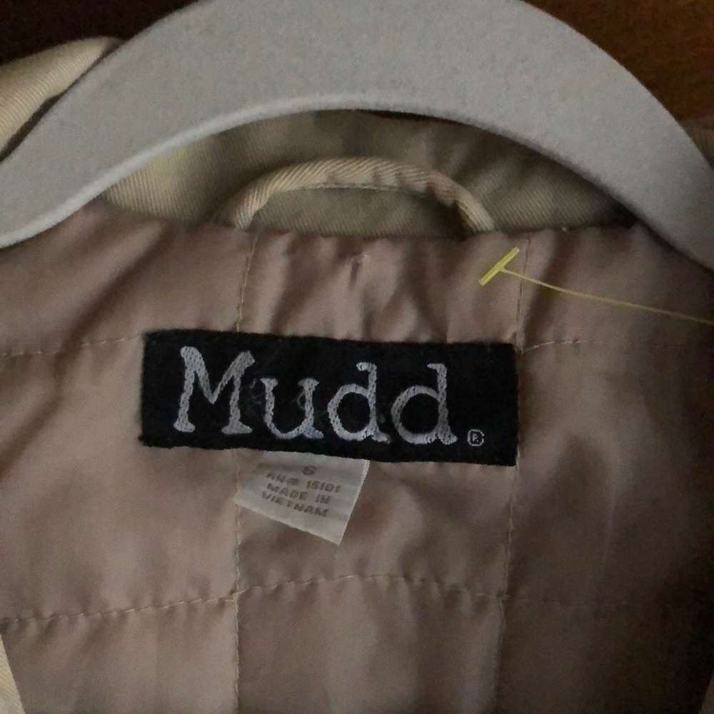 Tan Jacket - Picture 2 of 5